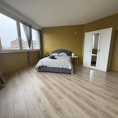 Retro Lomme Apartment *